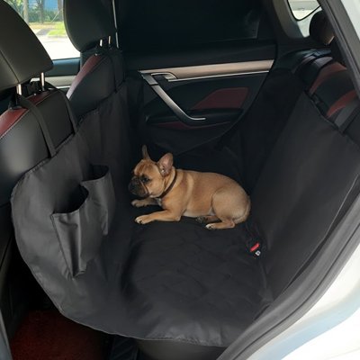 housse voiture chien couleur noir grandeur moyenne banquette arriere