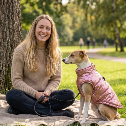 manteau chien couleur rose femme parc promenade